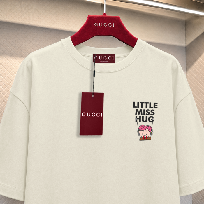 日本未入荷 2026 グッチ 新作 半袖Tシャツ スーパーコピー