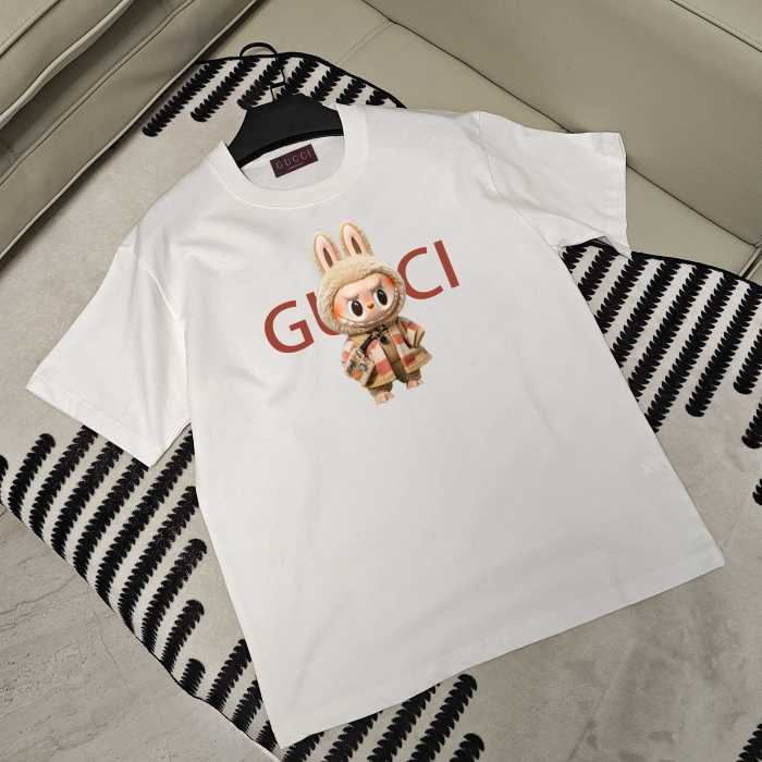 売上総額１位！2026 グッチ 新作 半袖Tシャツ 偽物