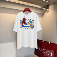 世界中で大人気♪ 2026 グッチ 新作 半袖Tシャツ コピー