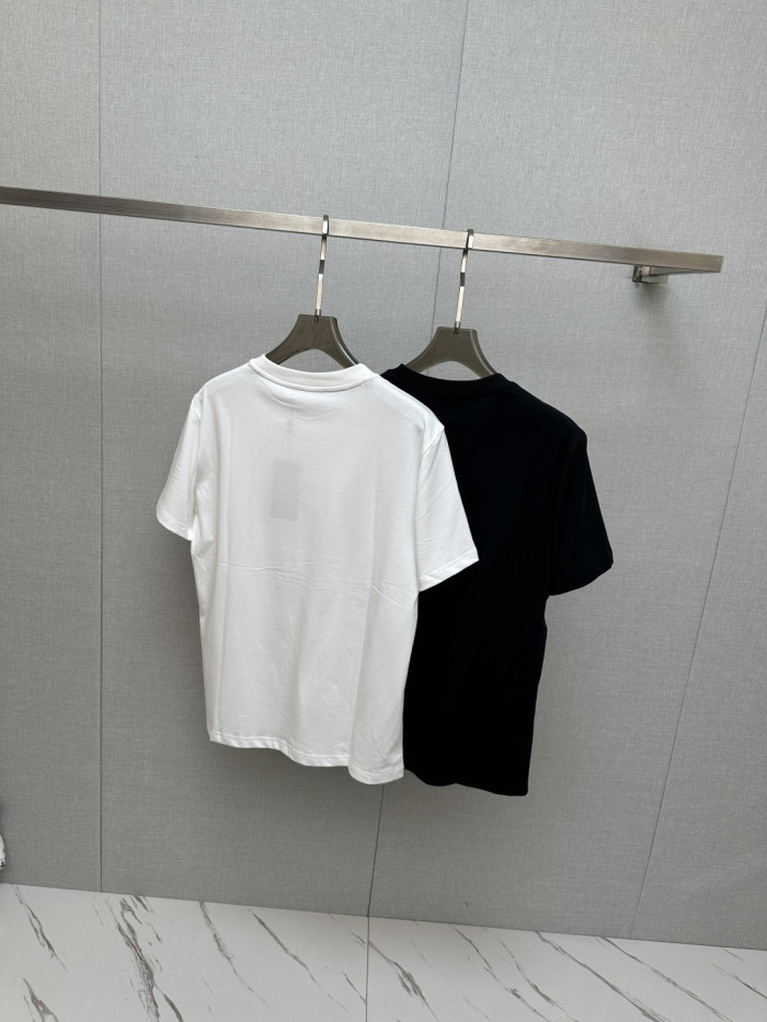世界中で大人気♪ 2026 ヴェルサーチェ 新作 半袖Tシャツ コピー