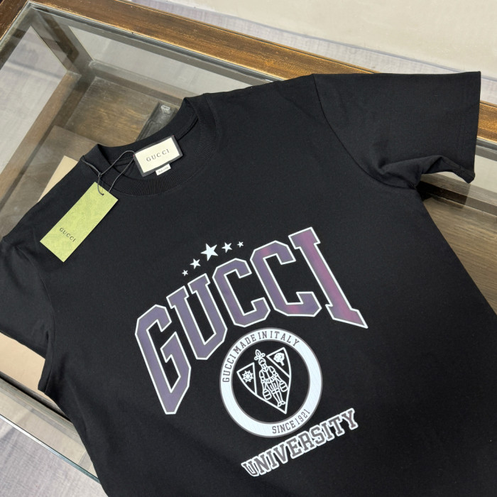 注目度抜群！2026 グッチ 新作 半袖Tシャツ コピー