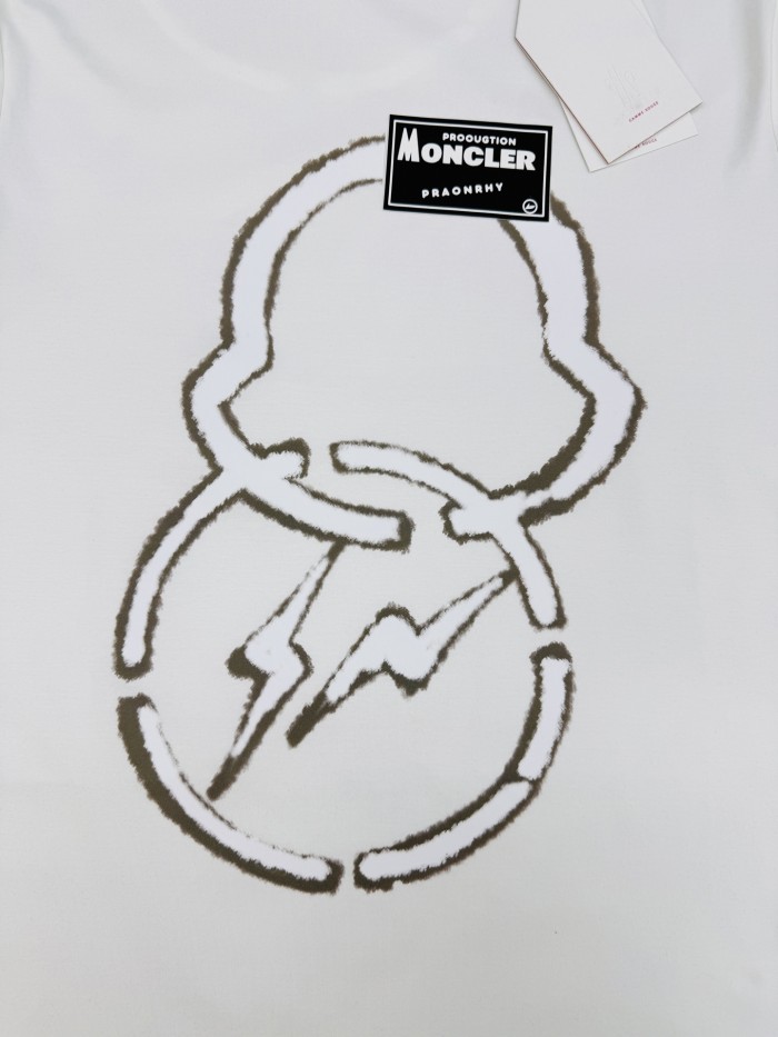 激安価格！2026 モンクレール 新作 半袖Tシャツ スーパーコピー