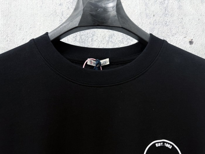 入手困難品！2026 モンクレール 新作 半袖Tシャツ 偽物