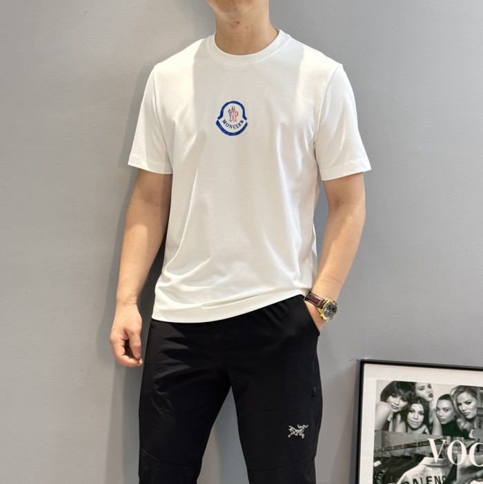 超限定♪ 2026 モンクレール 新作 半袖Tシャツ 偽物
