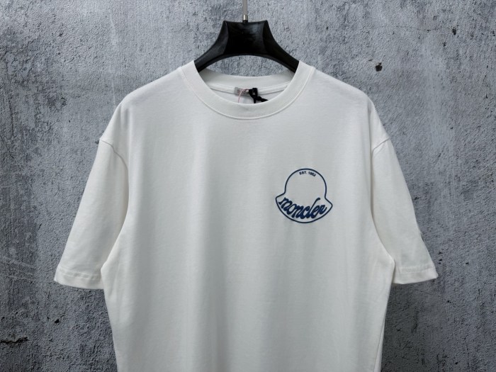 新色登場☆ 2026 モンクレール 新作 半袖Tシャツ コピー