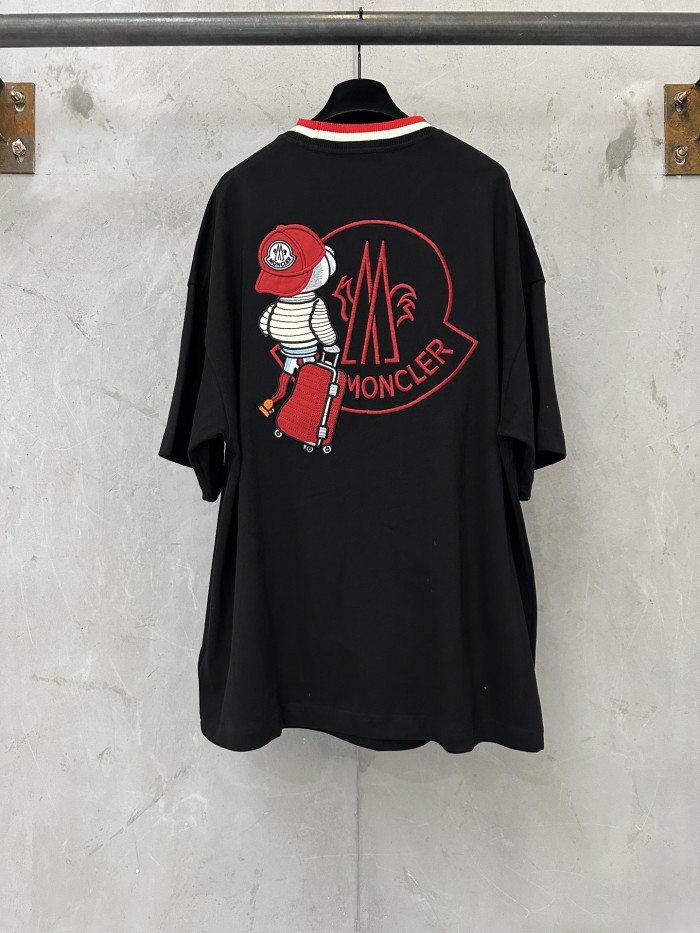 使い勝手良し 2026 モンクレール 新作 半袖Tシャツ コピー