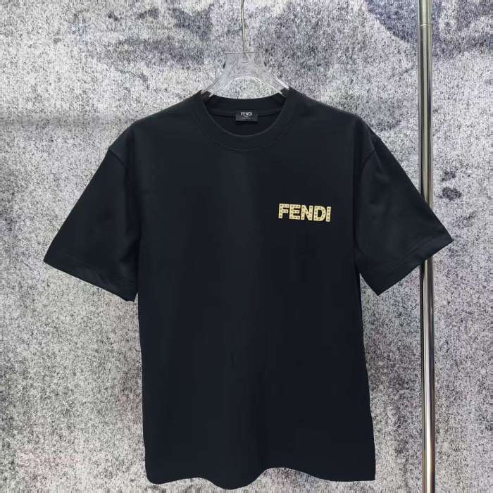 ☆超人気☆ 2026 フェンディ 新作 半袖Tシャツ スーパーコピー