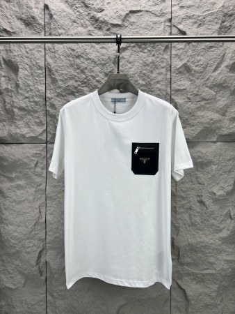 高品質 2026 プラダ 新作 半袖Tシャツ スーパーコピー