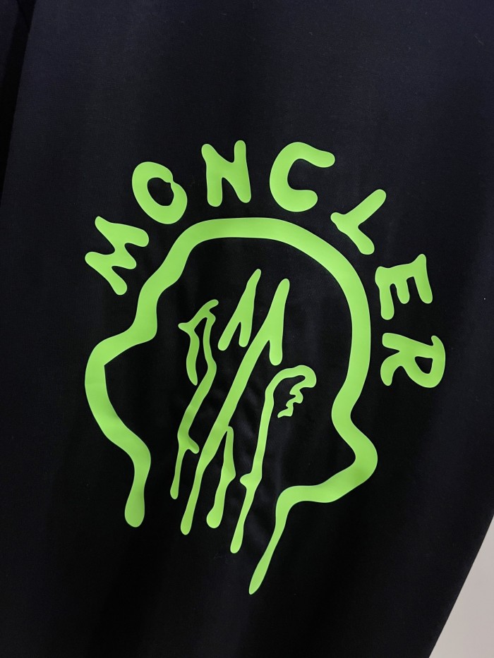 絶対欲しい！2026 モンクレール 新作 半袖Tシャツ コピー