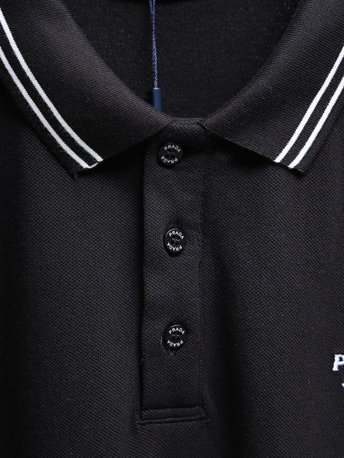 超希少！2026 プラダ 新作 半袖Tシャツ 偽物