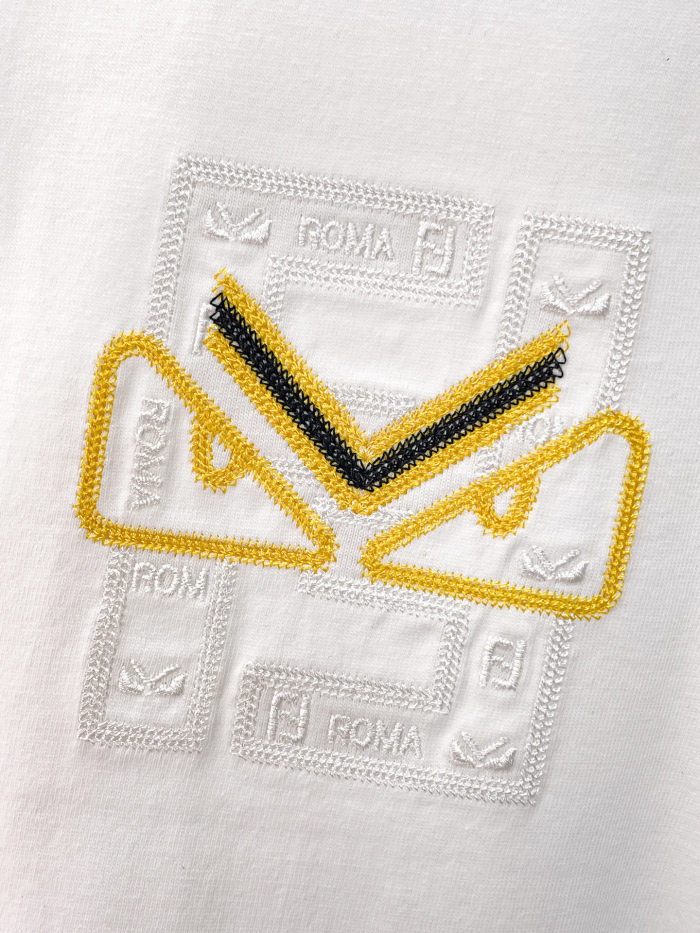 ☆超人気☆ 2026 フェンディ 新作 半袖Tシャツ 偽物