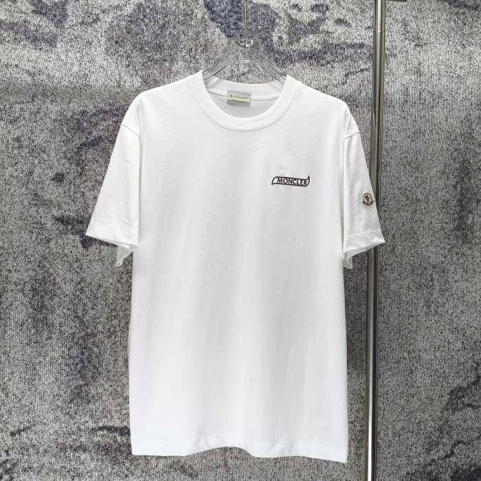 絶対欲しい！2026 モンクレール 新作 半袖Tシャツ 偽物