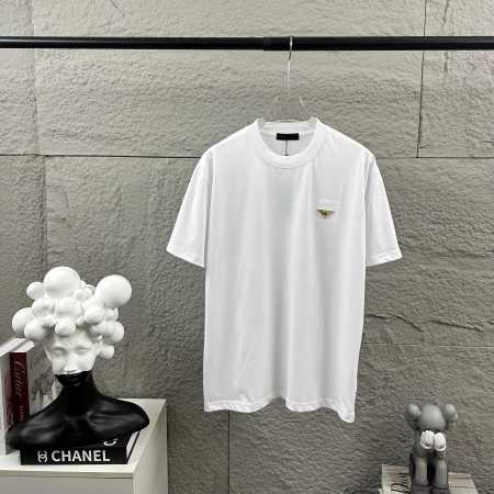 使い勝手良し 2026 プラダ 新作 半袖Tシャツ 偽物