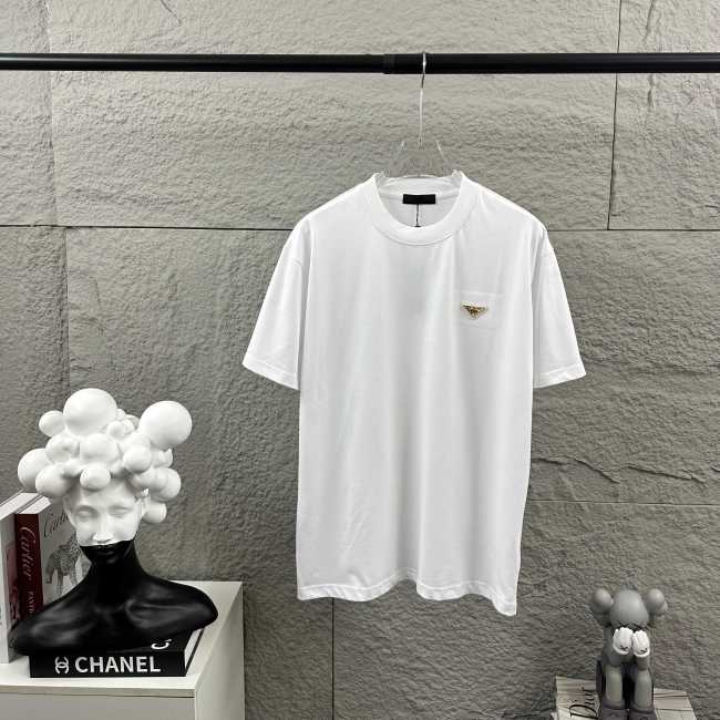 使い勝手良し 2026 プラダ 新作 半袖Tシャツ 偽物