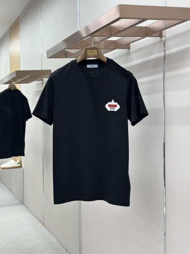 超限定♪ 2026 プラダ 新作 半袖Tシャツ 偽物