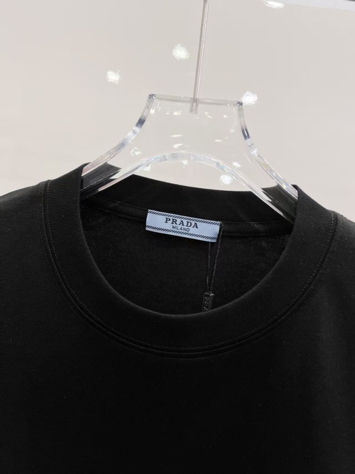 超限定♪ 2026 プラダ 新作 半袖Tシャツ スーパーコピー