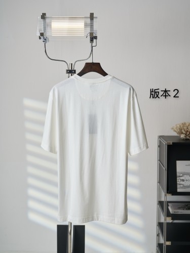 絶対欲しい！ 2026 フェンディ 新作 半袖Tシャツ スーパーコピー