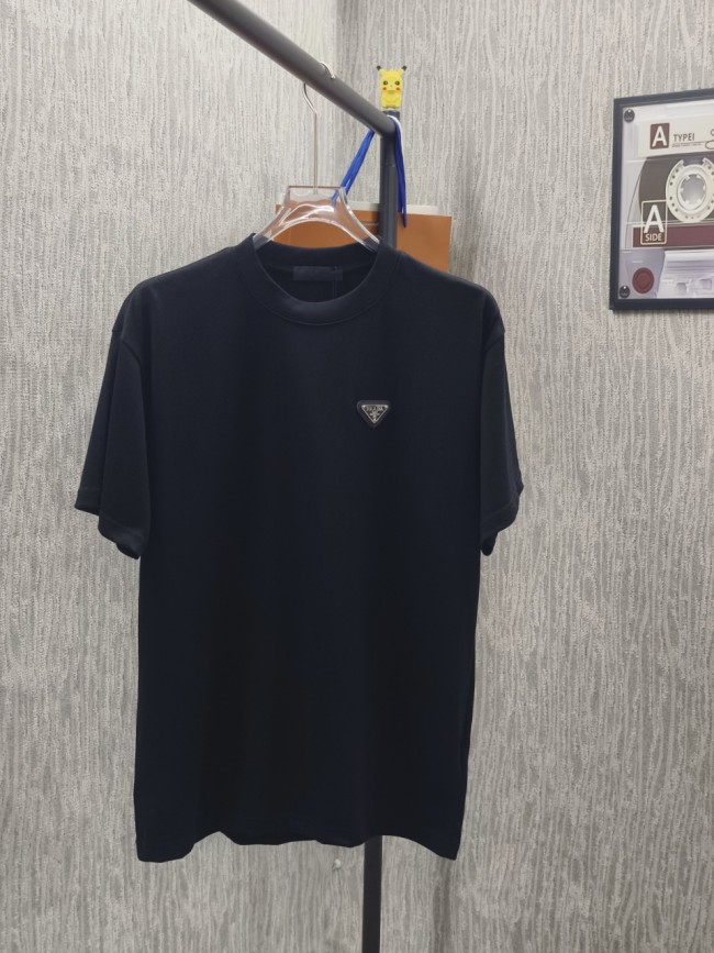 使い勝手良し 2026 プラダ 新作 半袖Tシャツ 偽物