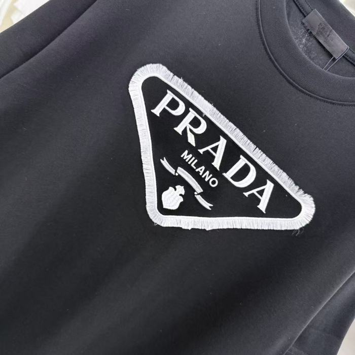 ☆超人気☆ 2026 プラダ 新作 半袖Tシャツ コピー