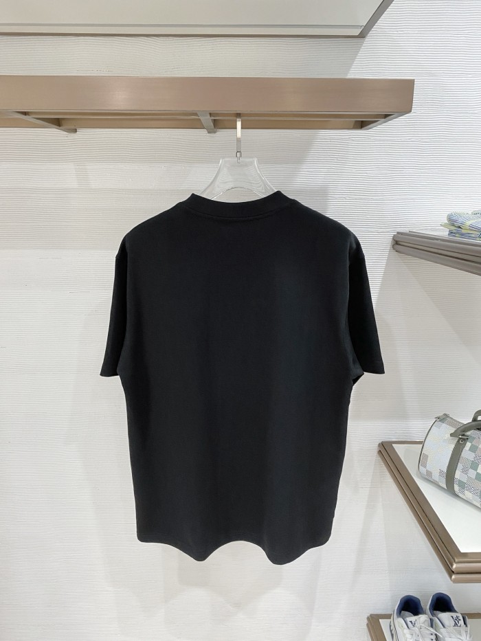 使い勝手良し 2026 プラダ 新作 半袖Tシャツ スーパーコピー