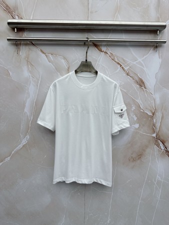 激安価格！2026 プラダ 新作 半袖Tシャツ コピー