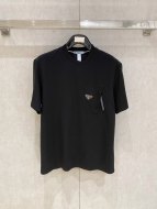 目を惹くカラー 2026 プラダ 新作 半袖Tシャツ コピー