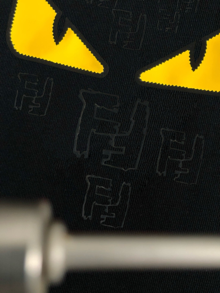 売上総額１位！ 2026 フェンディ 新作 半袖Tシャツ 偽物  2色