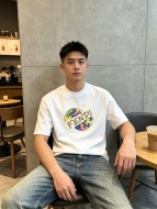定番人気！ 2026 フェンディ 新作 半袖Tシャツ 偽物
