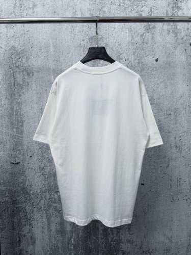 絶対欲しい！2026 プラダ 新作 半袖Tシャツ コピー