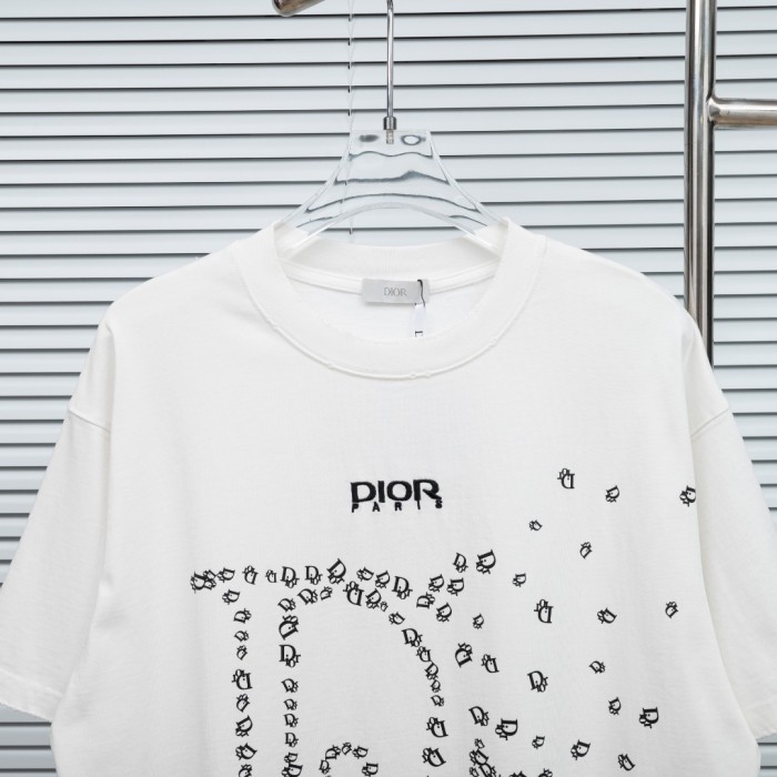 完売前に！2026 ディオール 新作 半袖Tシャツ コピー