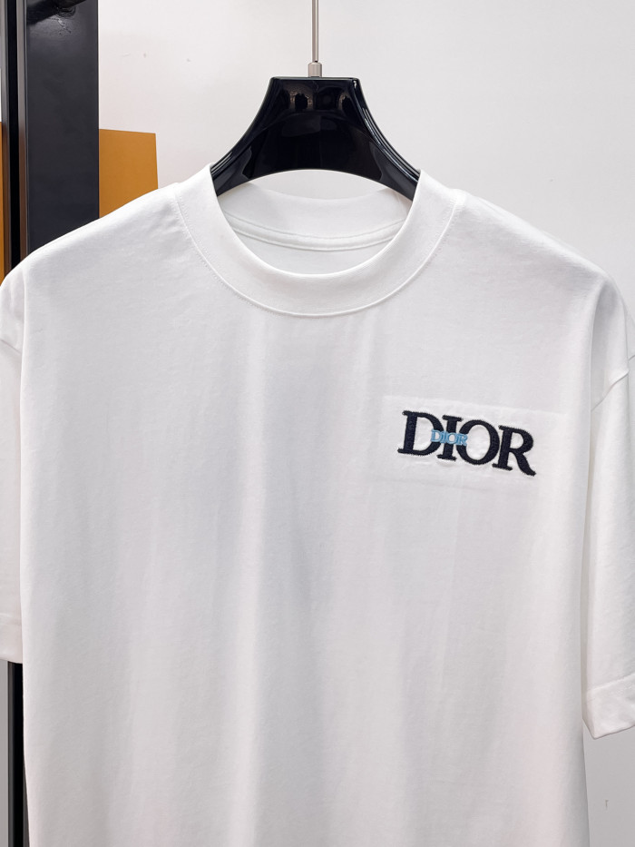 日本未入荷 2026 ディオール 新作 半袖Tシャツ 偽物