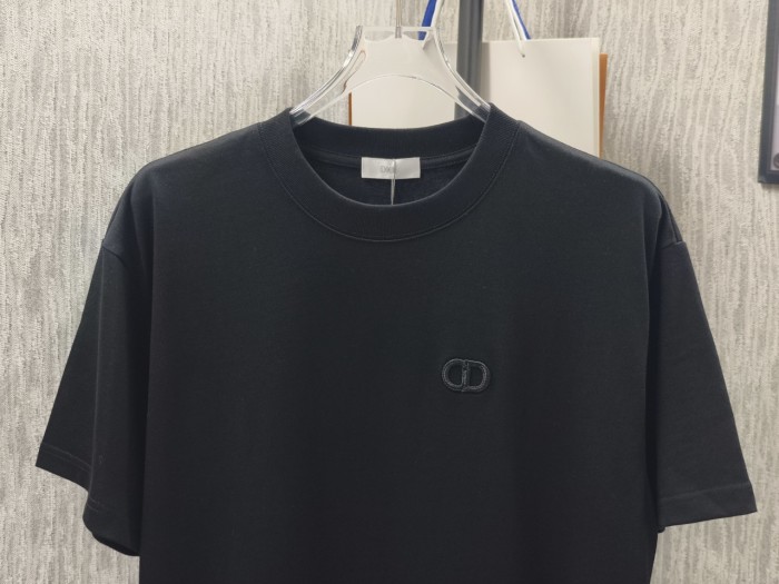 激安価格！2026 ディオール 新作 半袖Tシャツ スーパーコピー