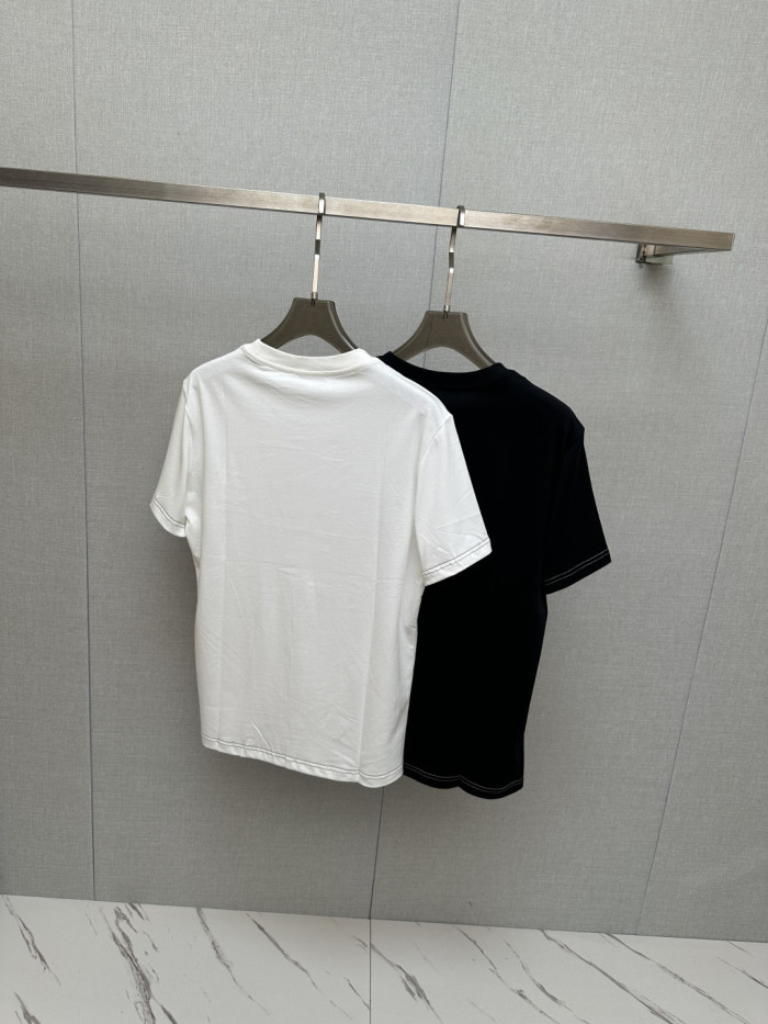 完売前に！ 2026 ドルチェ&ガッバーナ 新作 半袖Tシャツ 偽物