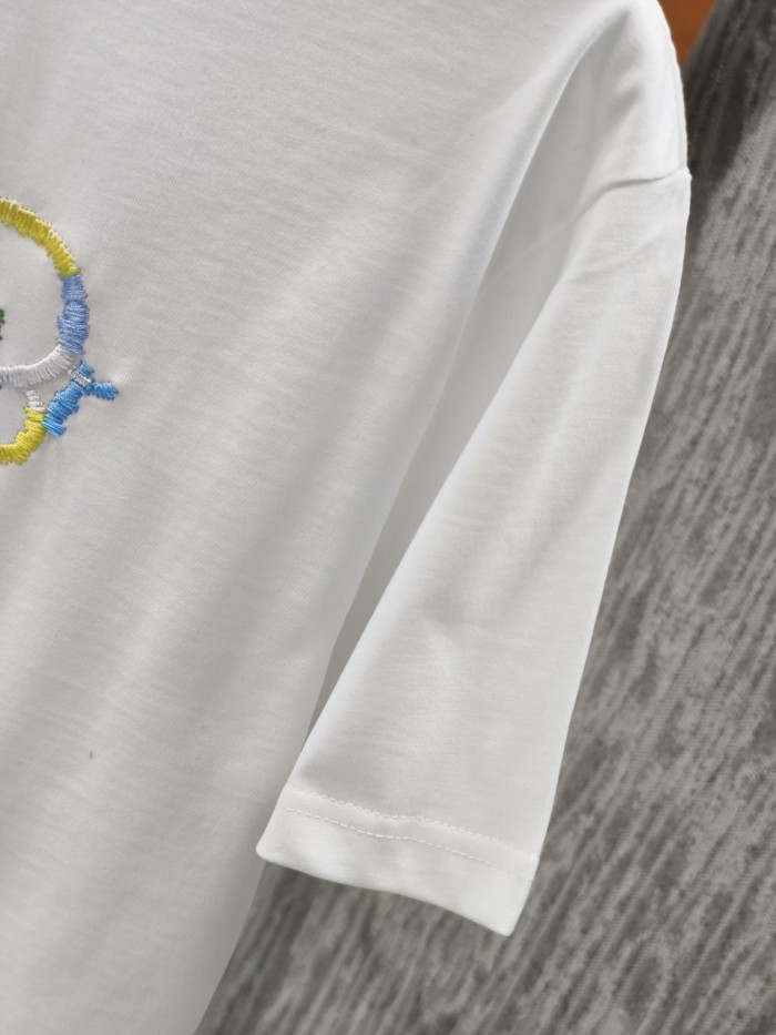 超希少！2026 ディオール 新作 半袖Tシャツ コピー