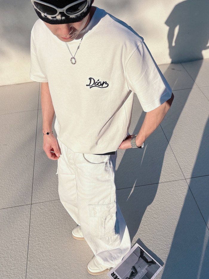 絶対欲しい！2026 ディオール 新作 半袖Tシャツ コピー