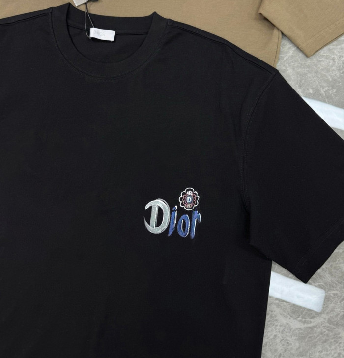 人気No1 2026 ディオール 新作 半袖Tシャツ スーパーコピー