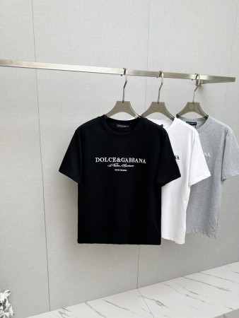 使い勝手良 2026 ドルチェ&ガッバーナ 新作 半袖Tシャツ スーパーコピー