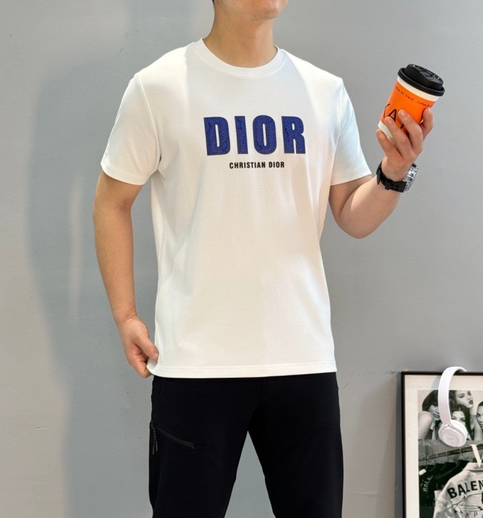 使い勝手良し 2026 ディオール 新作 半袖Tシャツ スーパーコピー