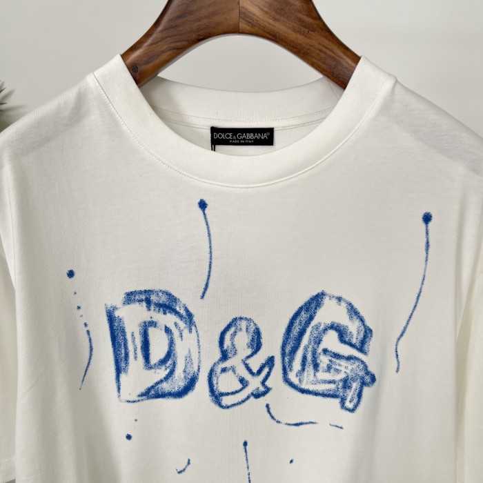 人気爆発☆ 2026 ドルチェ&ガッバーナ 新作 半袖Tシャツ 偽物