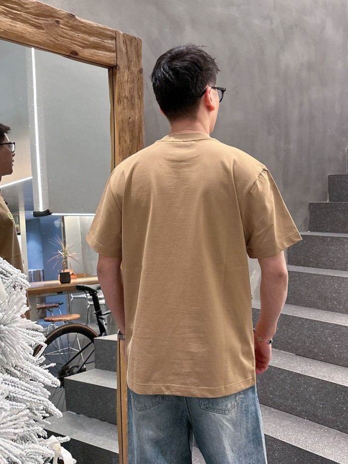 人気爆発☆ 2026 ディオール 新作 半袖Tシャツ 偽物
