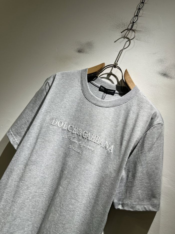 超限定♪ 2026 ドルチェ&ガッバーナ 新作 半袖Tシャツ スーパーコピー