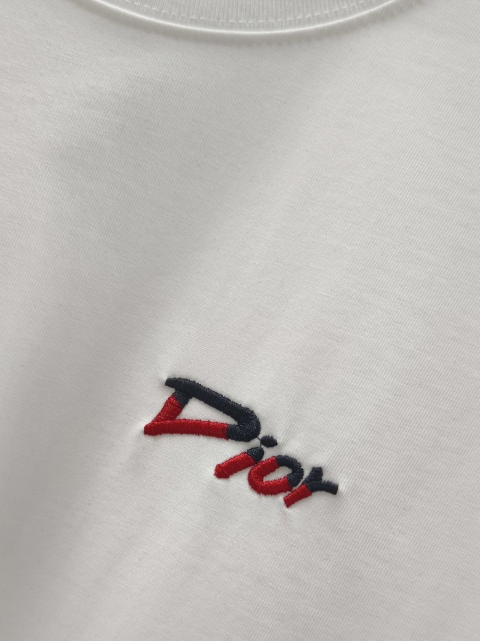 超希少！2026 ディオール 新作 半袖Tシャツ コピー