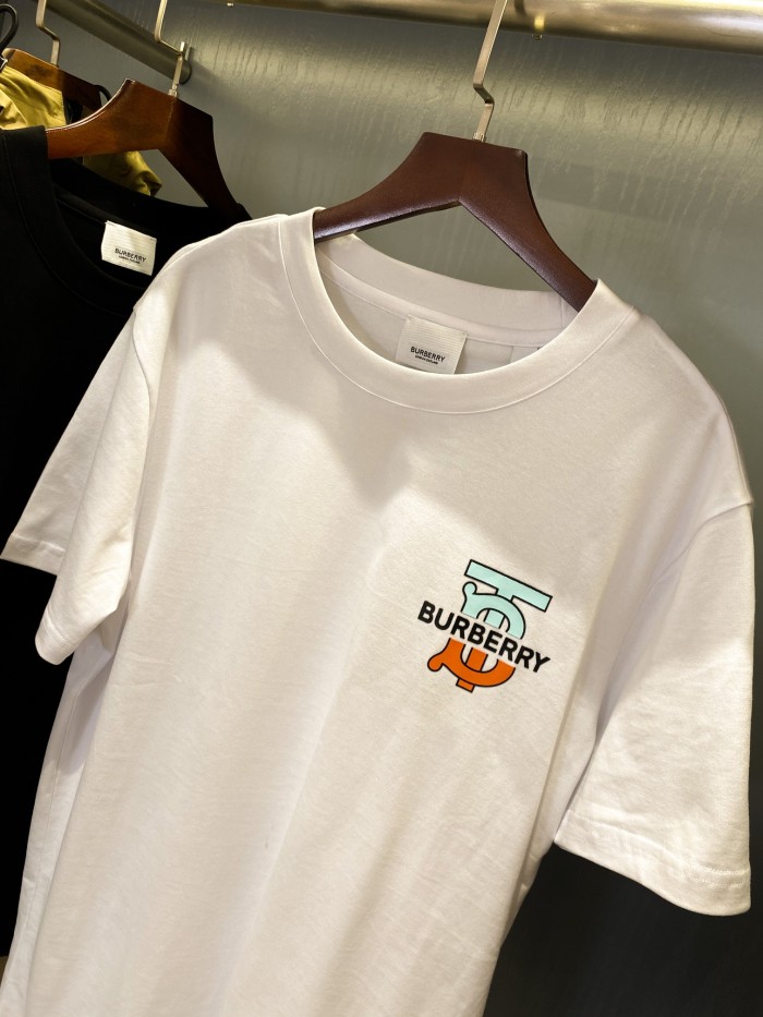 ☆超人気☆ 2026 バーバリー 新作 半袖Tシャツ コピー