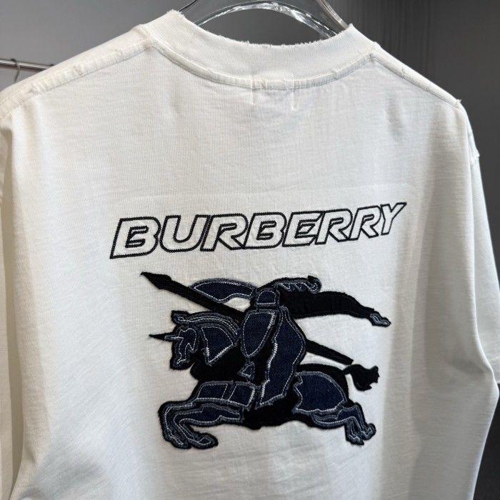 即発送！2026 バーバリー 新作 半袖Tシャツ コピー