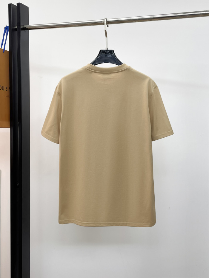 完売前に！2026 バーバリー 新作 半袖Tシャツ スーパーコピー