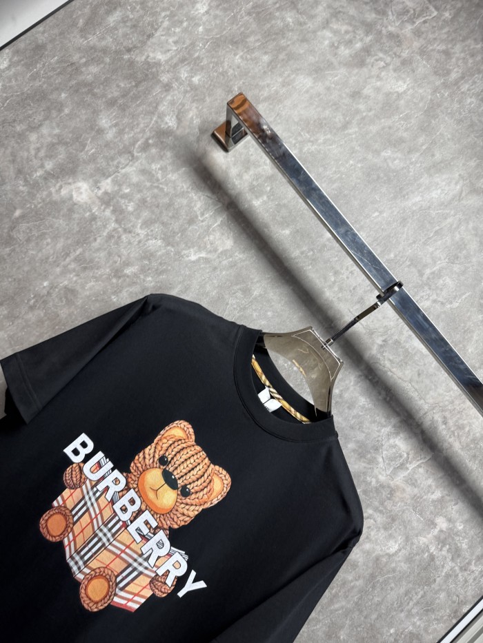 完売必至 2026 バーバリー 新作 半袖Tシャツ コピー