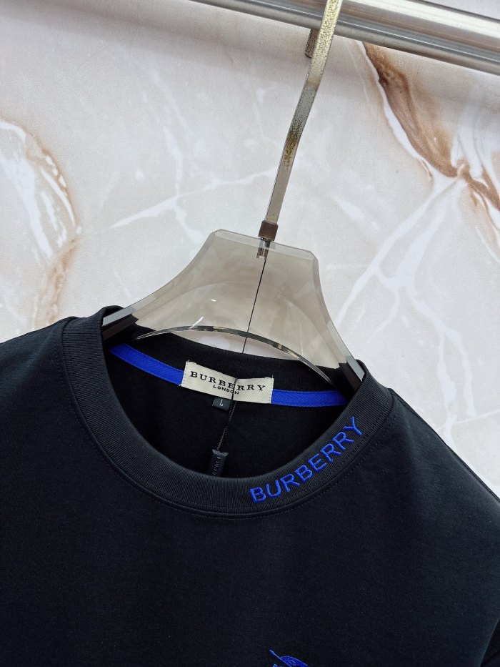 ☆超人気☆ 2026 バーバリー 新作 半袖Tシャツ 偽物
