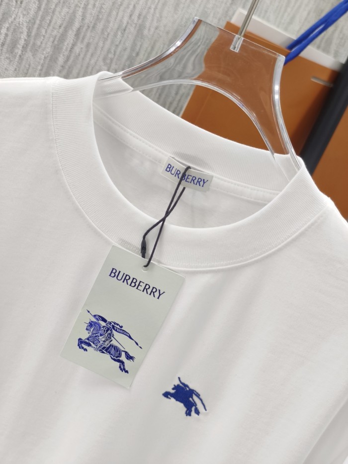 入手困難！2026 バーバリー 新作 半袖Tシャツ スーパーコピー