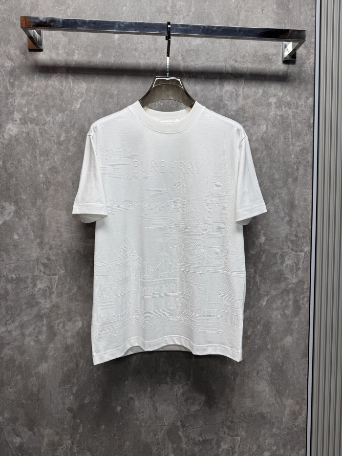 使い勝手良 2026 バーバリー 新作 半袖Tシャツ スーパーコピー