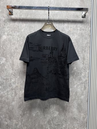 超希少！2026 バーバリー 新作 半袖Tシャツ コピー